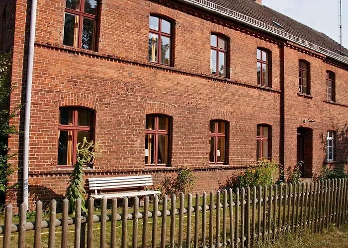 Ferienwohnung Am Roten Schloss